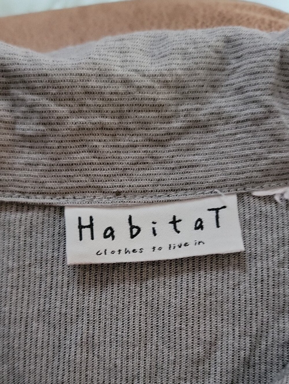 Habitat Light Gray Button-Front Tunic Top - Picture 4 of 6